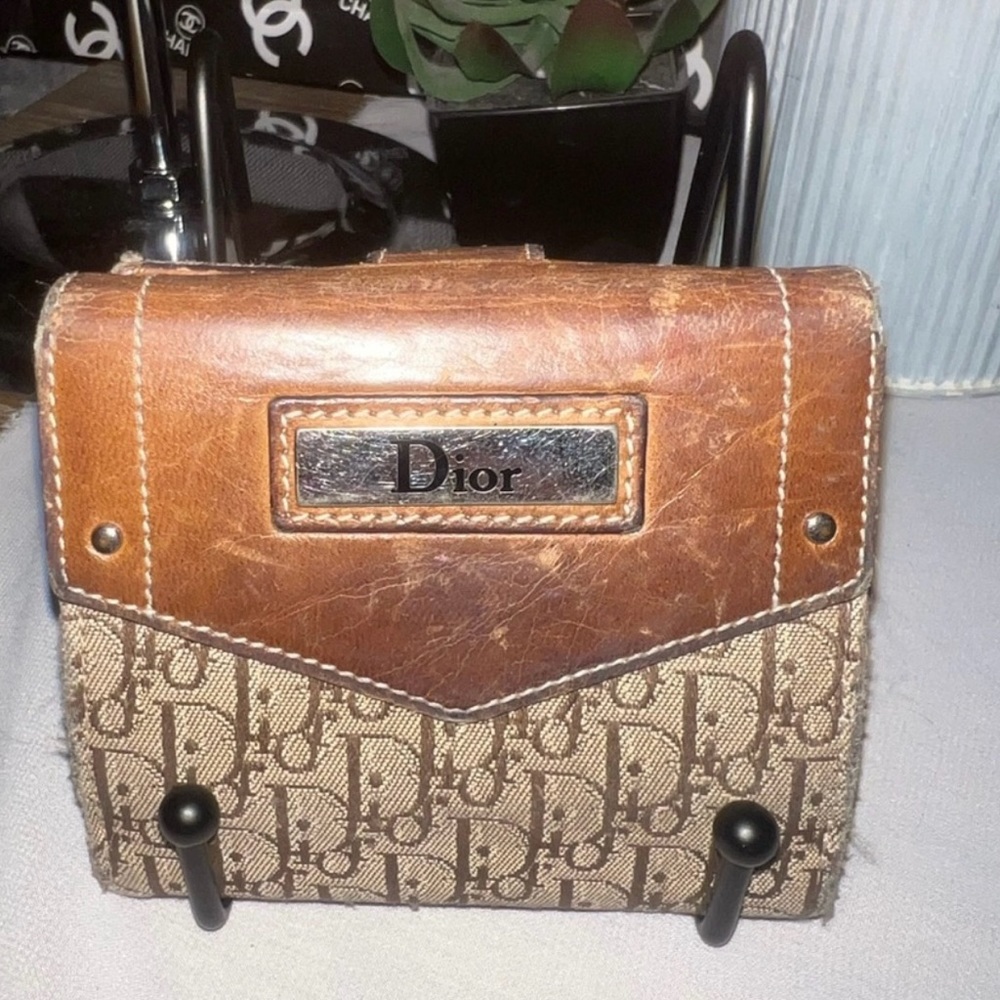 Dior Wallet